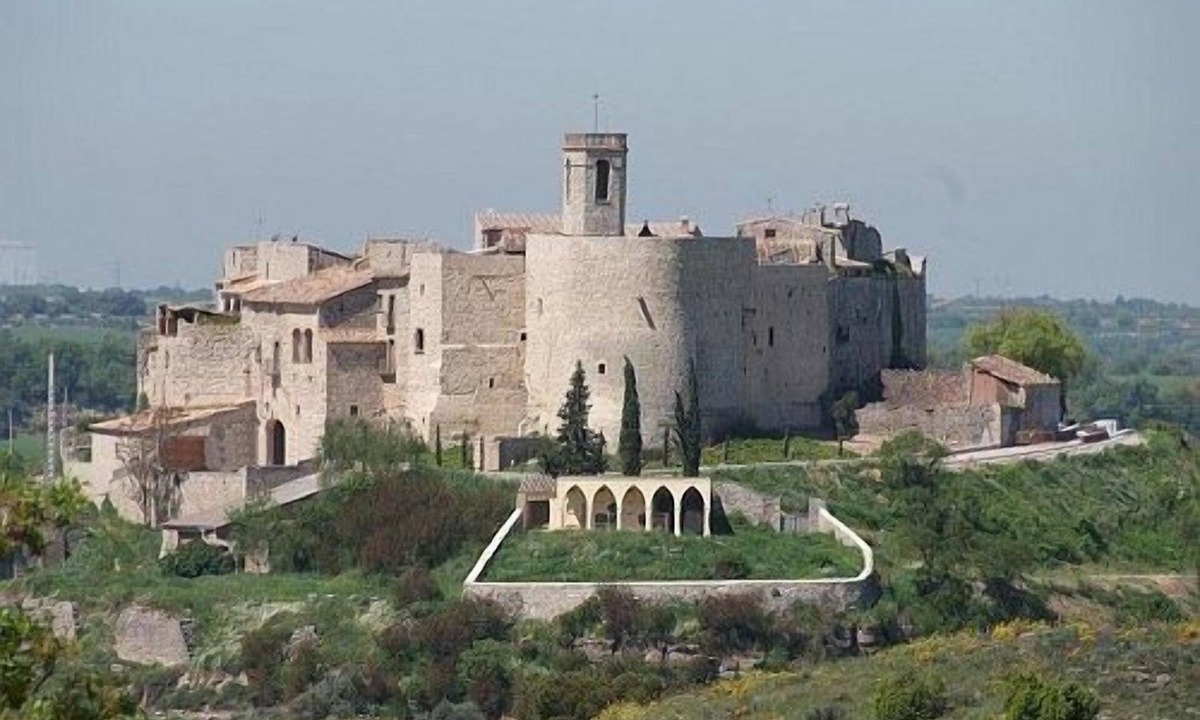 Montfalco Murallat Cottage | Self catering cottage Cal Estasia for 3 people