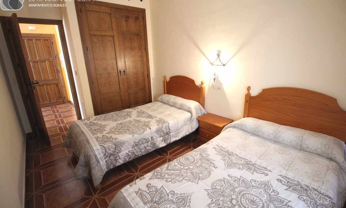 Enguidanos Apartment | Self catering El Rincon de Piedra for 4 people