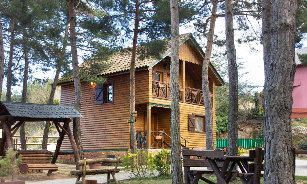 Prades House | Self catering El Xalet de Prades for 8 people