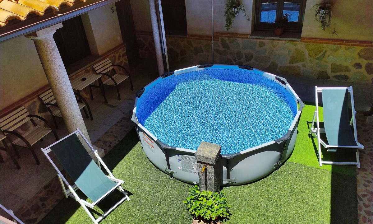 Urda Cottage | Self catering Los Laureles 2 for 17 people