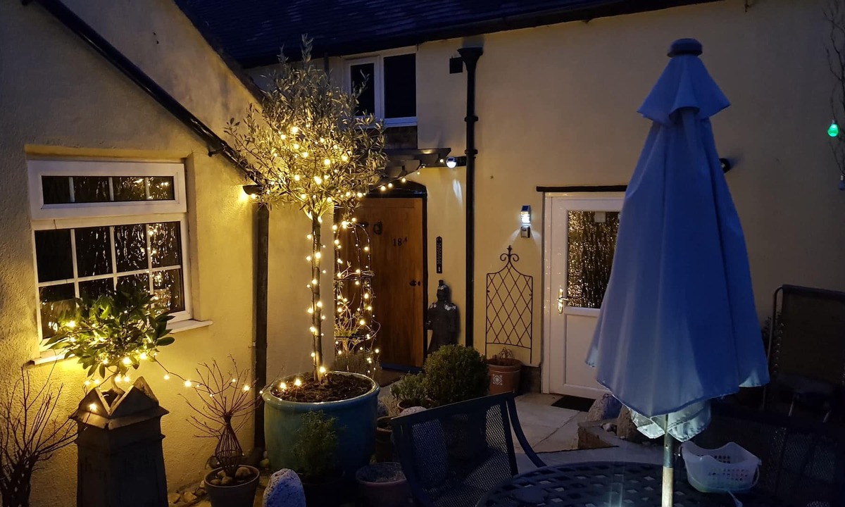 Madeley House | Self contained conversion ideal for exploring