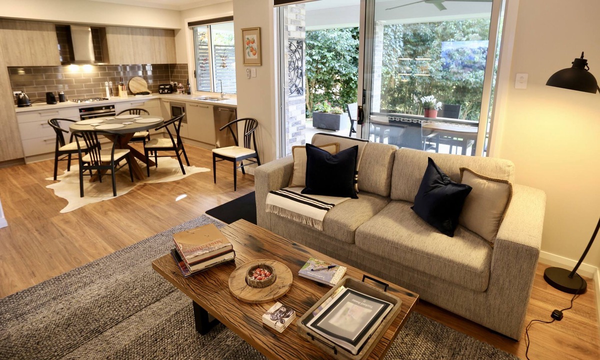 Bowral Cottage | Self Contained Cottage in Bowral with Fireplace