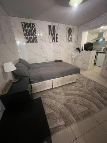 Coldharbour Apartment | Self Contained Studio - Belinda Road