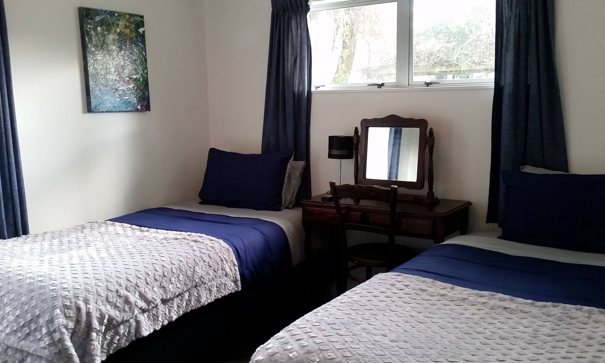 Auckland House | Self-Contained Twin Suite with Private Entry – Quiet Stay