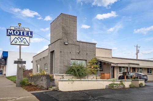 Colville Hotel | Selkirk Motel