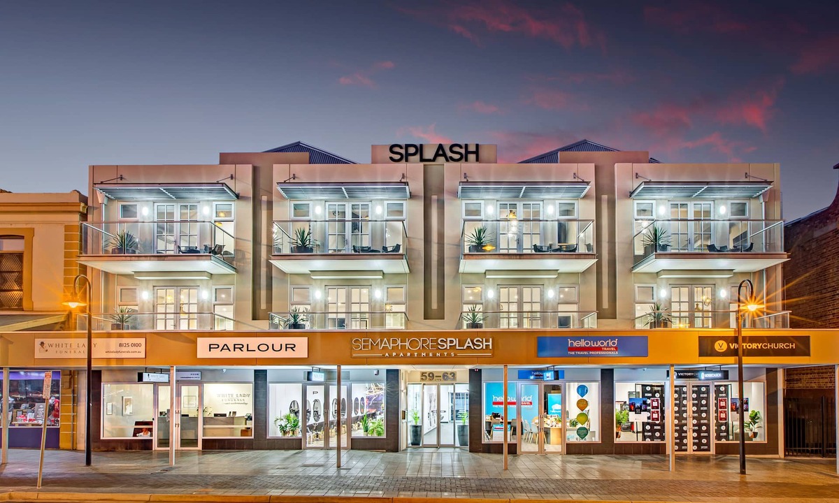 Semaphore Hotel | Semaphore Splash Apartments