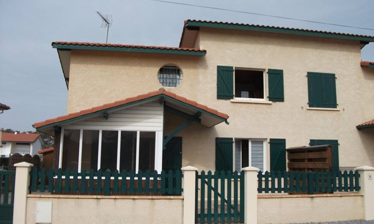 Vieux-Boucau-les-Bains House | Semi-detached villa for 9 ppl. Near beach, pets allowed, parking