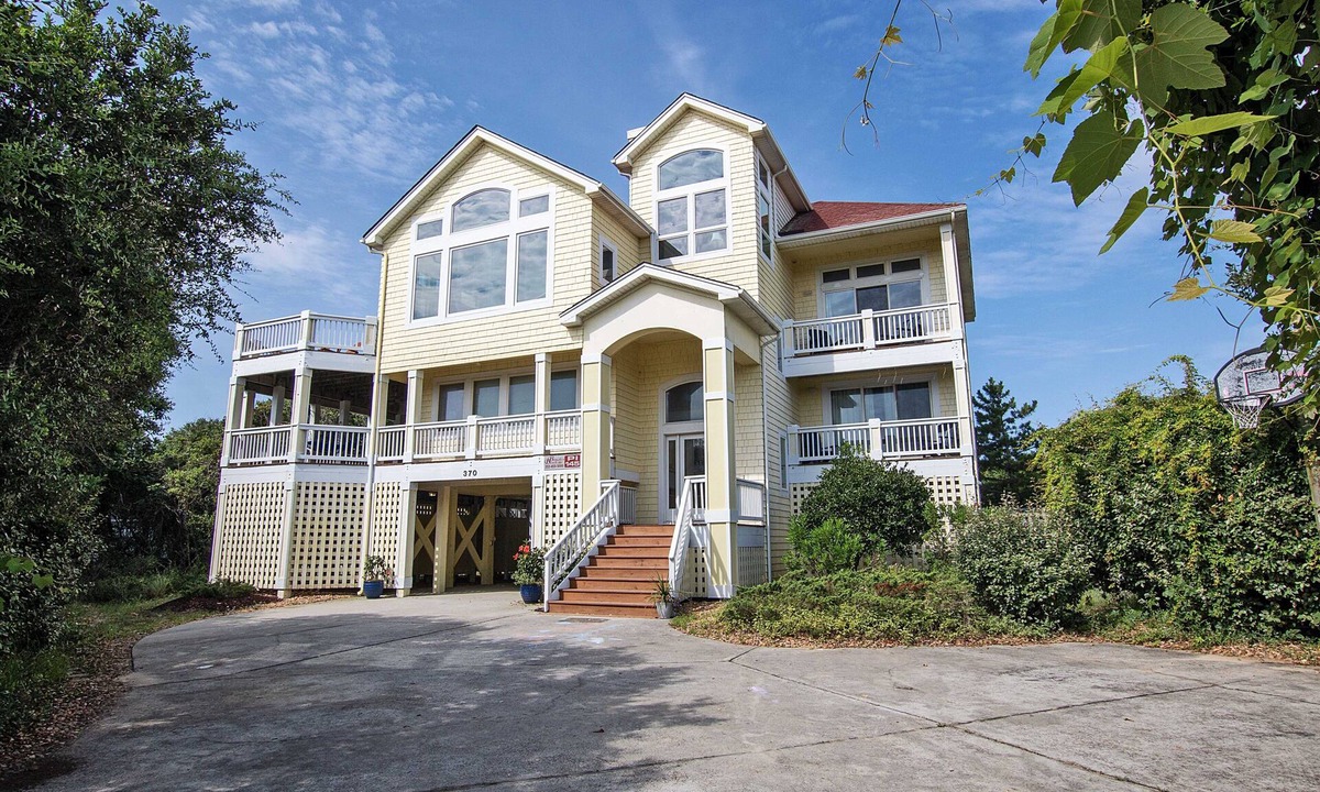 Pine Island House | Semi-Oceanfront, Pool, Hot Tub, Close to beach! PI145, Four Seasons