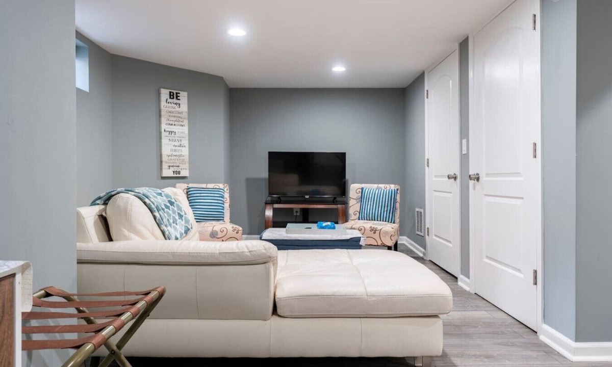 Montclair Condo | Semi Private cozy studio near downtown.