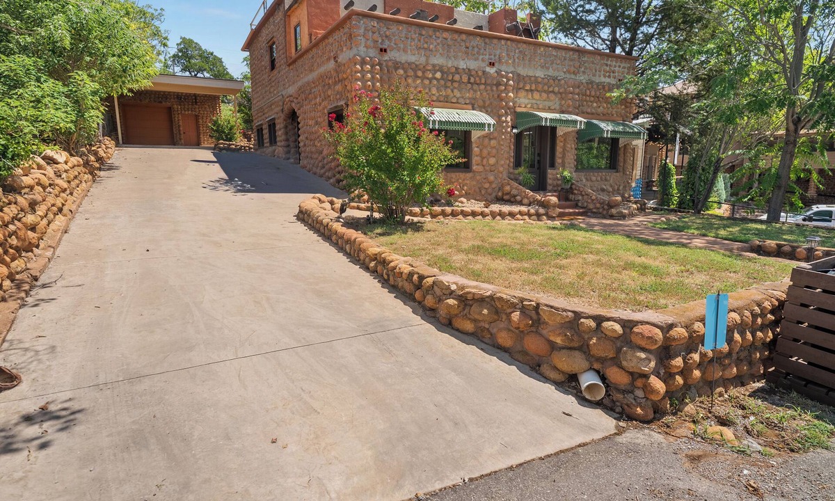 Medicine Park House | Senator Elmer Thomas Historic Home on Medicine Creek in Medicine Park
