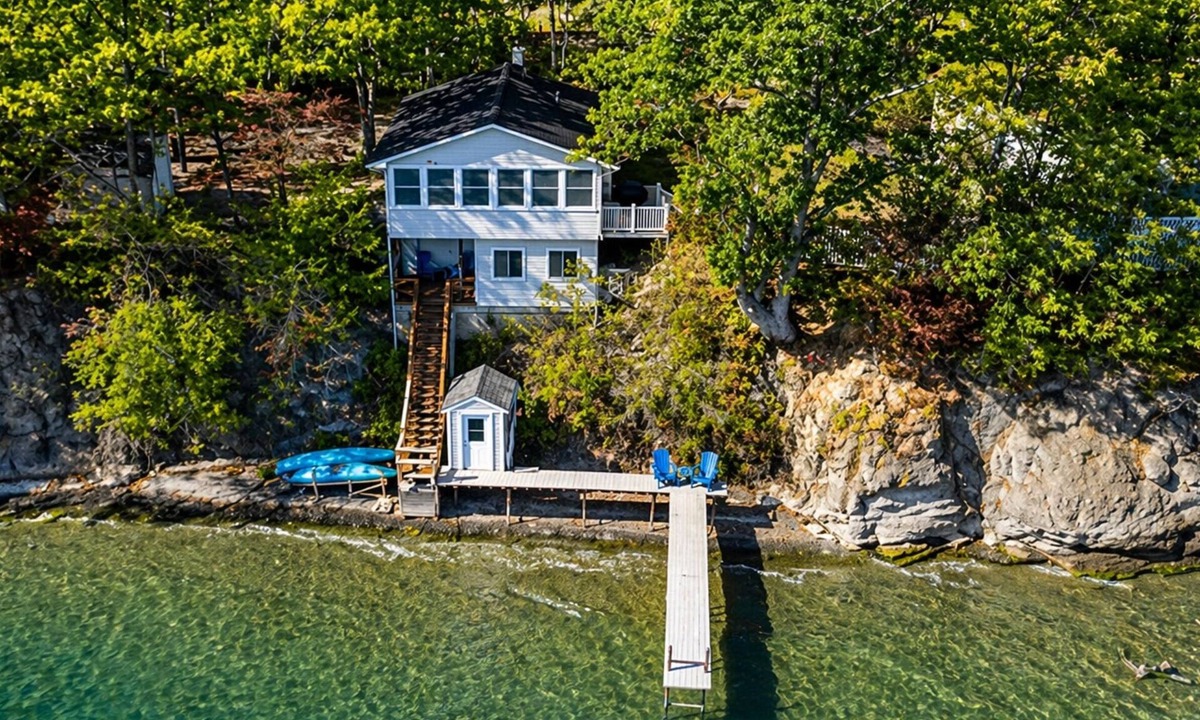 Town of Torrey House | Seneca Lakefront Getaway | Wine Trail/Private Dock