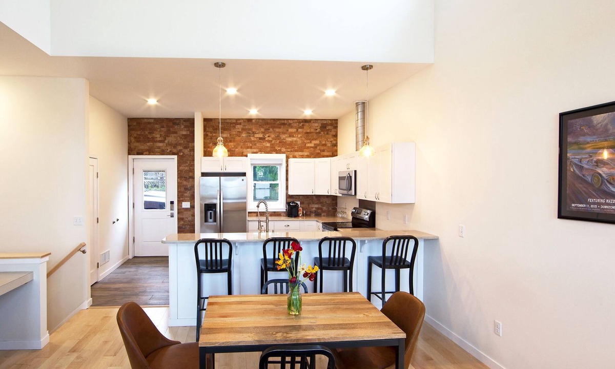 Town of Reading House | Seneca Sunset Vacation Rental - Walking to Watkins Glen Attractions