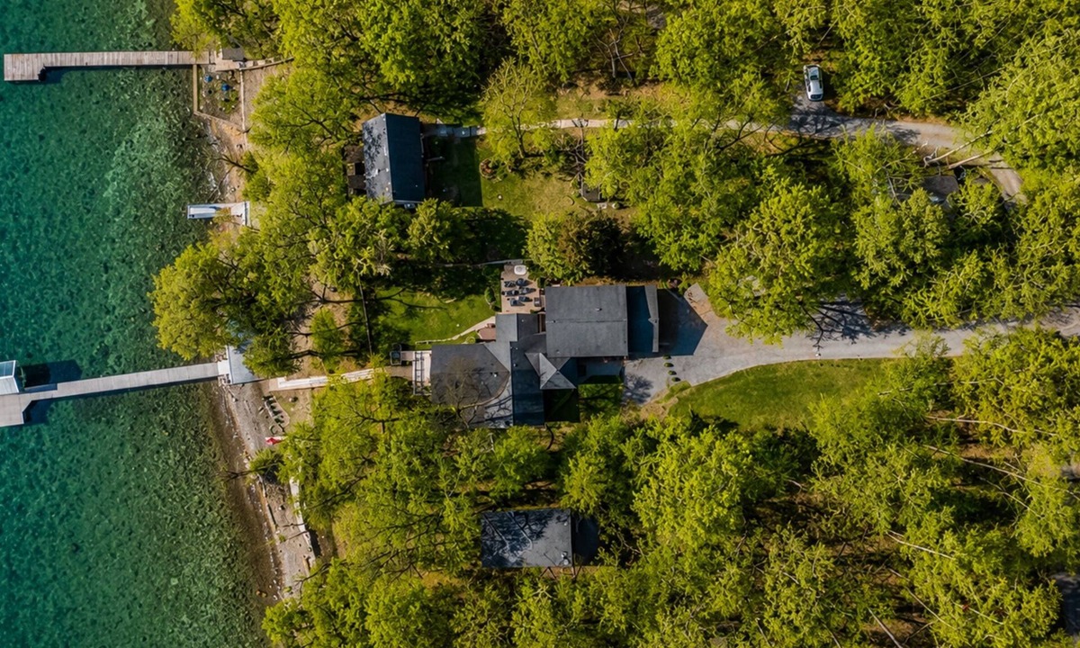 Geneva House | Seneca Wine Trail | Lakefront | Hot Tub | Dock