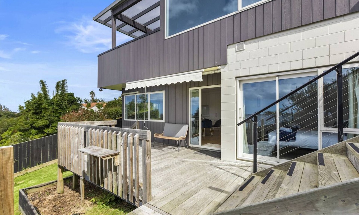 Northcote Apartment | Sensational North Shore Retreat