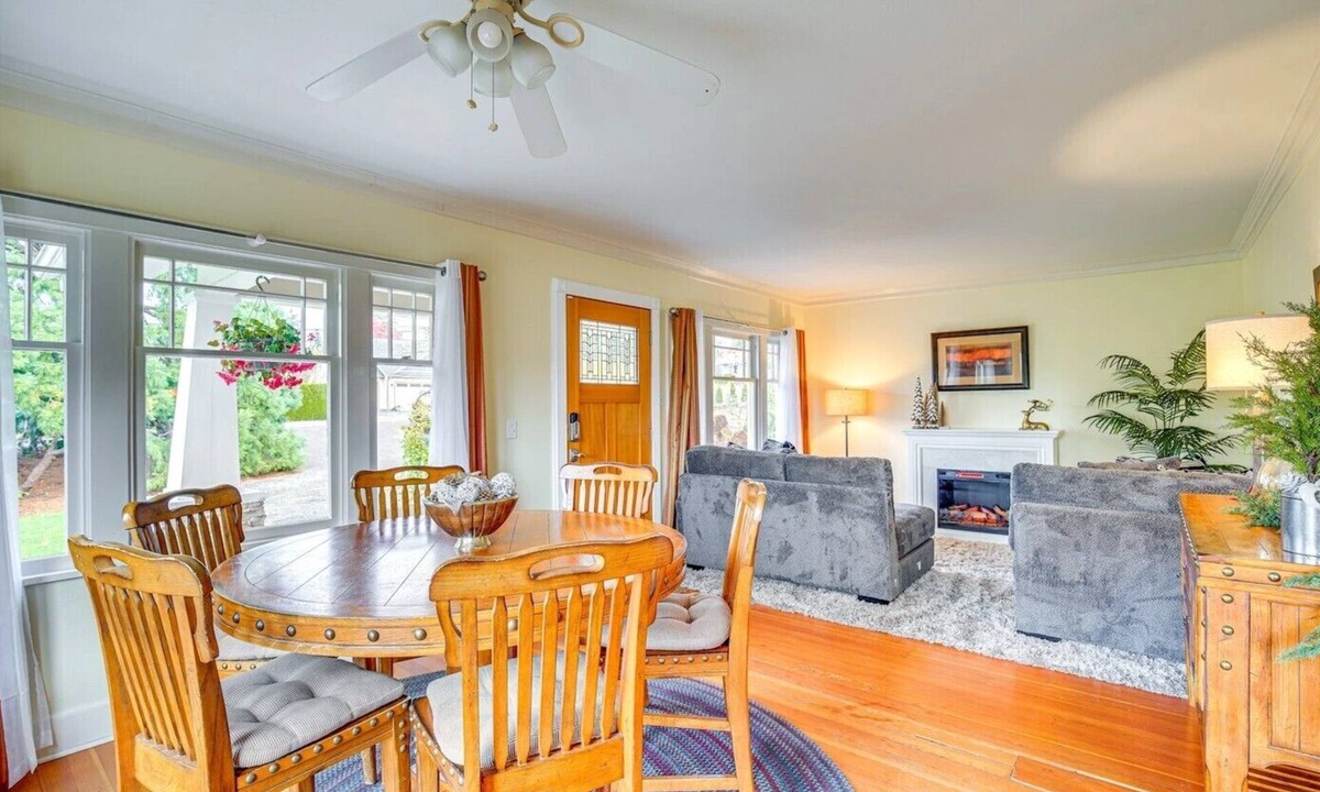 Milton House | Sequoia Vacation Rental