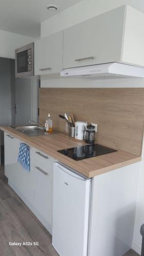 Saint-Etienne-du-Rouvray Apartment | SER3 F2 avec wifi et parking