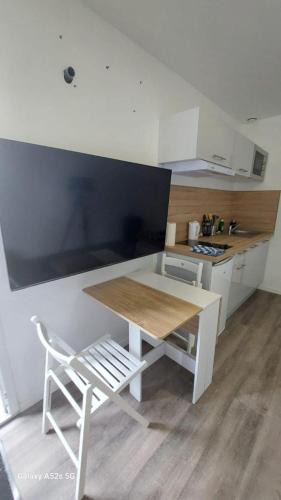 Saint-Etienne-du-Rouvray Apartment | SER4 studio avec WIFI proche Rouen