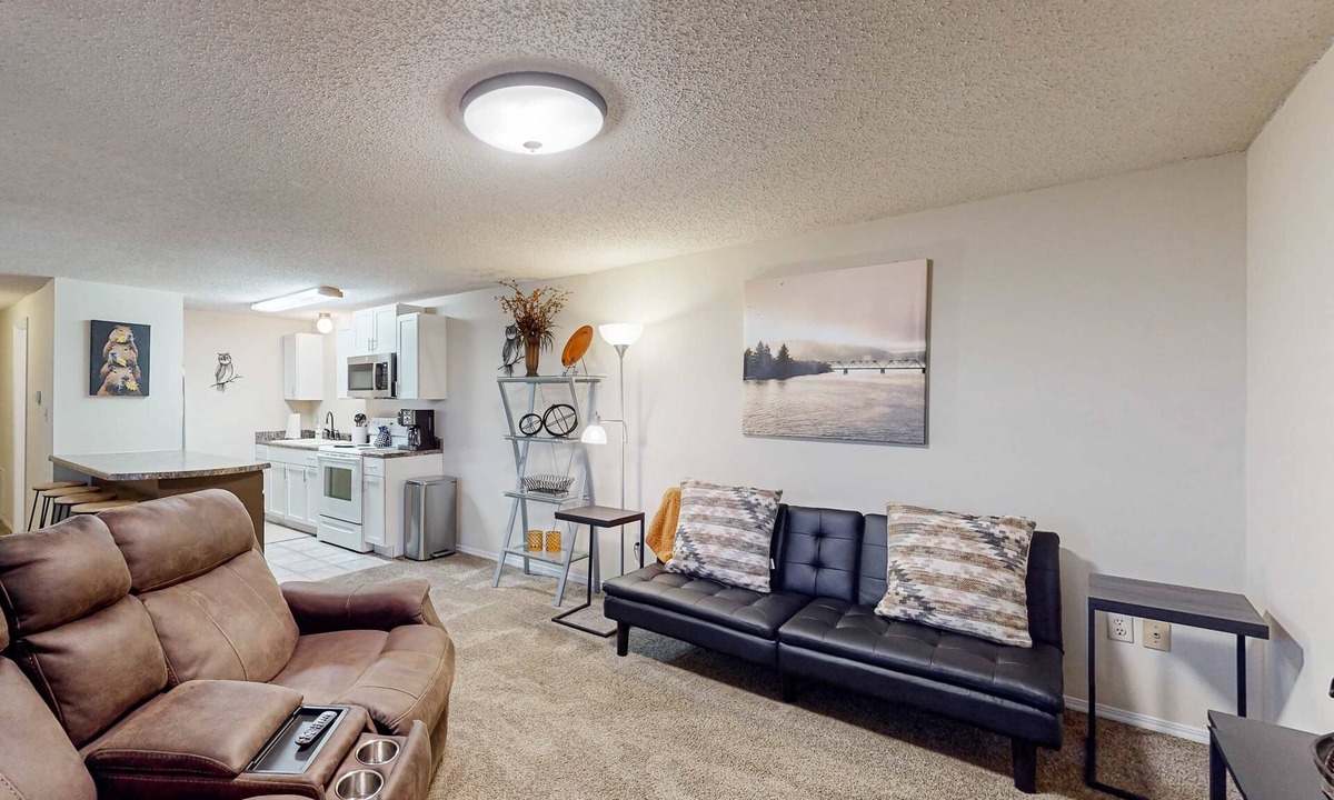 Notch Estates Condo | Serene 1BR Condo - Valley Views - Community POOL