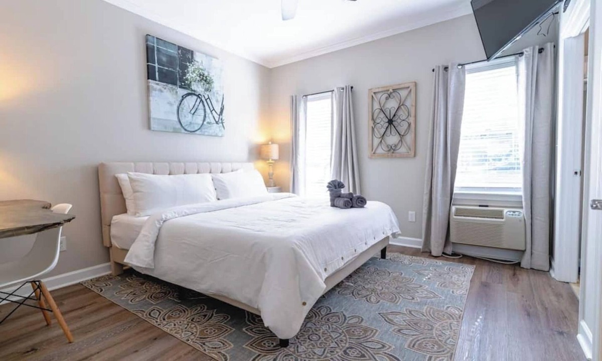 Montgomery Apartment | Serene 1BR Cottage Hill | Pet-Friendly Escape