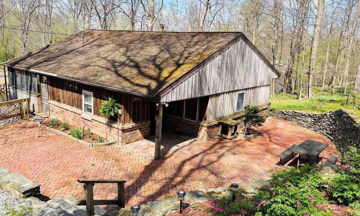 Gettysburg Cottage | Serene 2-bedroom cottage along Marsh Creek in charming Gettysburg