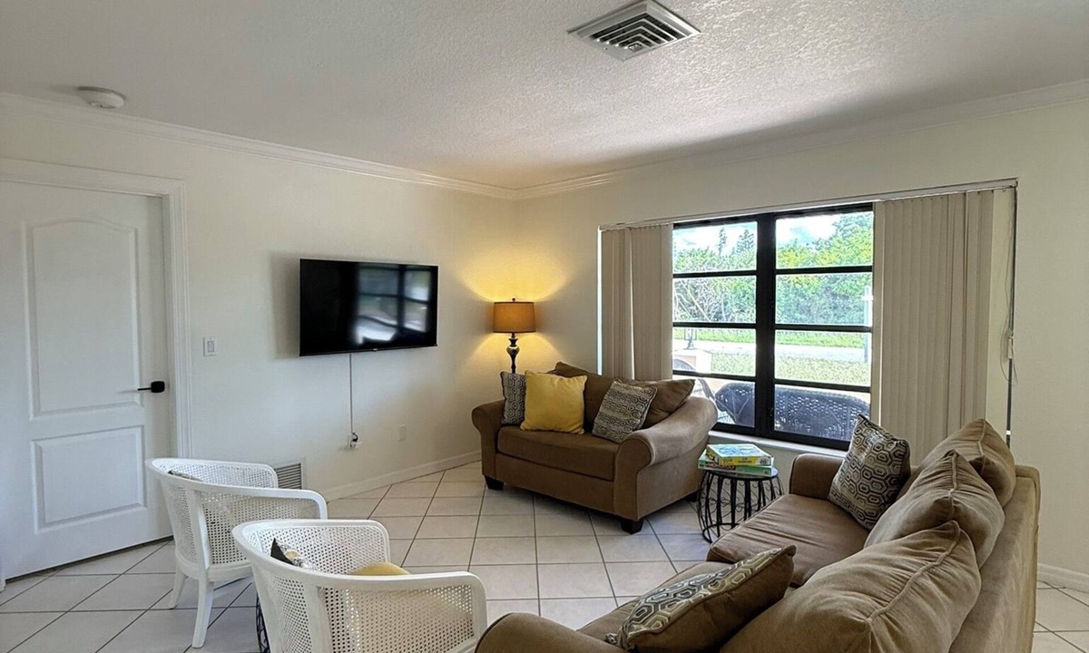 Warm Mineral Springs House | Serene 2 BR/2 BA house with AC and private yard in North Port