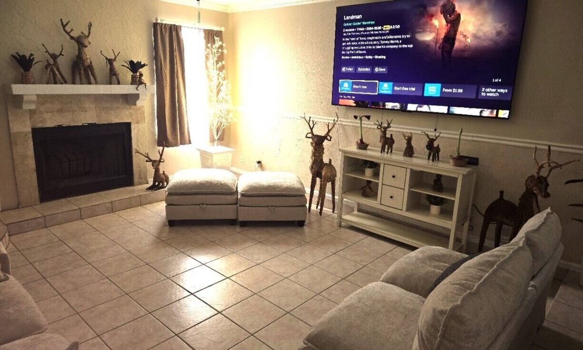 Bonanza House | Serene 3-bedroom townhome in charming Laredo