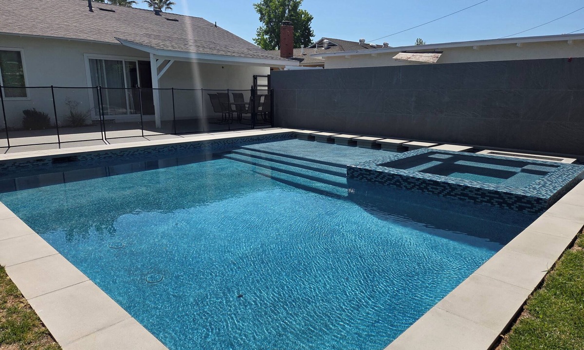 Burbank House | Serene 4-bedroom house with AC in charming noho