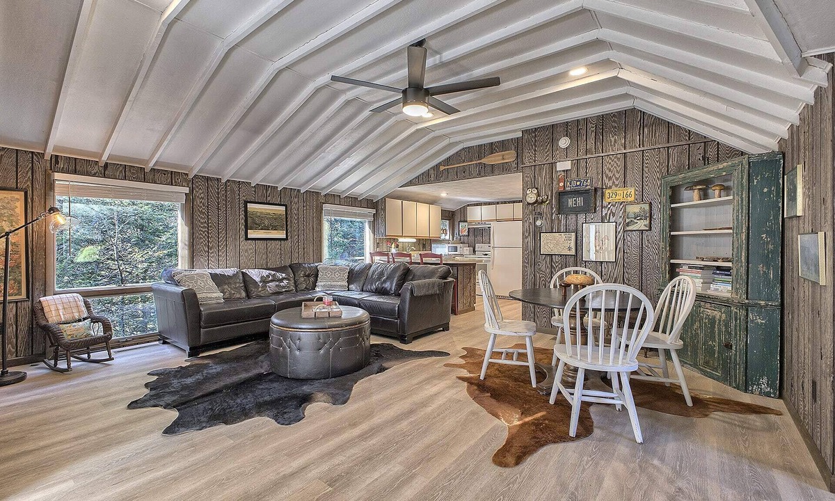 Ligonier Apartment | Serene and Secluded Walk Up in the Woods