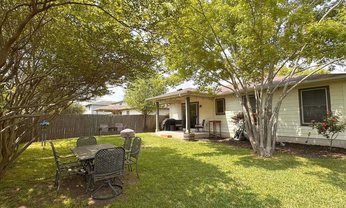 Manor House | Serene and Spacious 3BR Retreat
