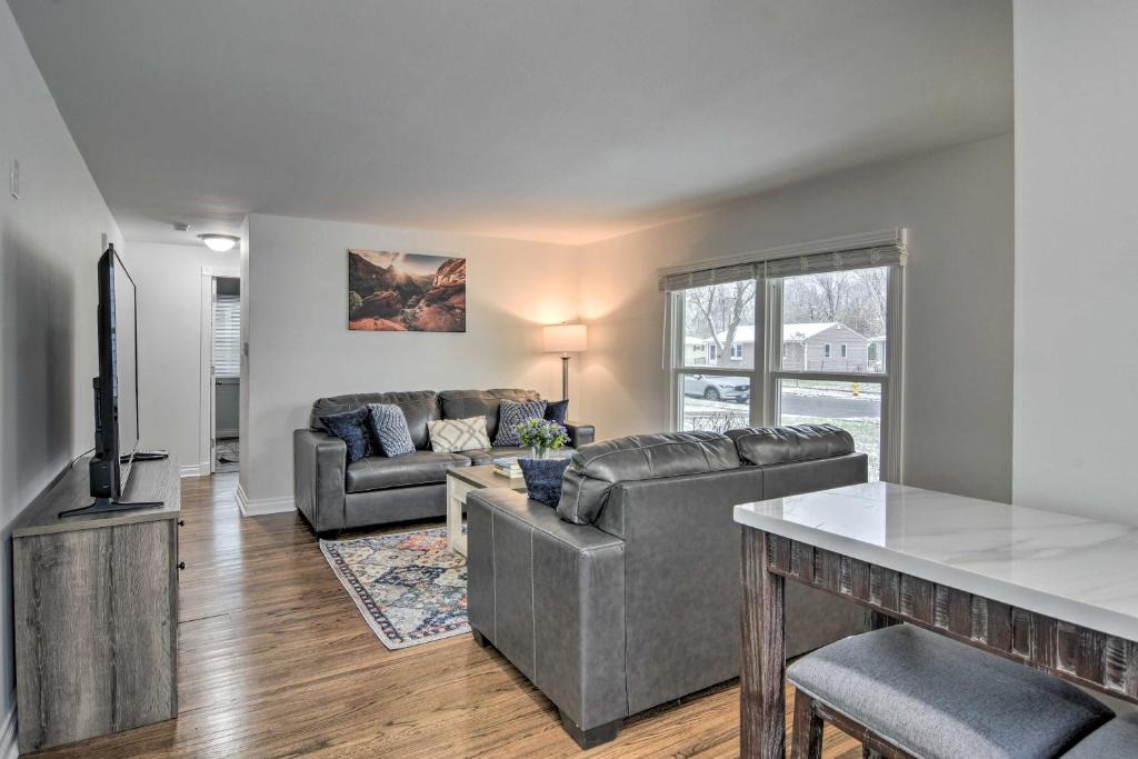 Amherst House | Serene Buffalo Dwelling w/Backyard BBQ Patio