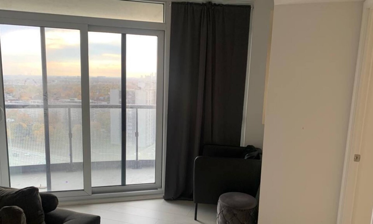 Islington - City Centre West Condo | Serene Condo 10 minutes from Downtown Toronto