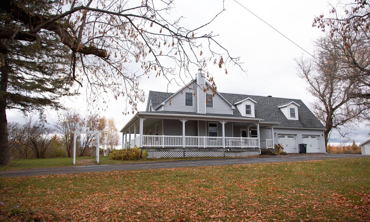 Montague Other | Serene Farmhouse with Trails & Sauna