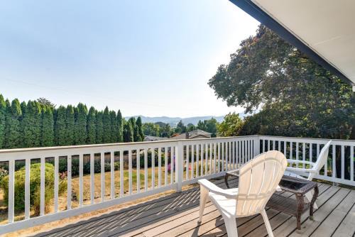 Forest Grove House | Serene Forest Grove Home with Deck and Stunning Views!