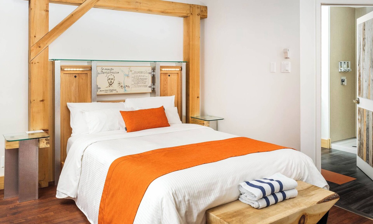 Mauricie House | Serene Haven w/Onsite Dining, Near Mauricie Park | Perfect Nature Enthusiasts