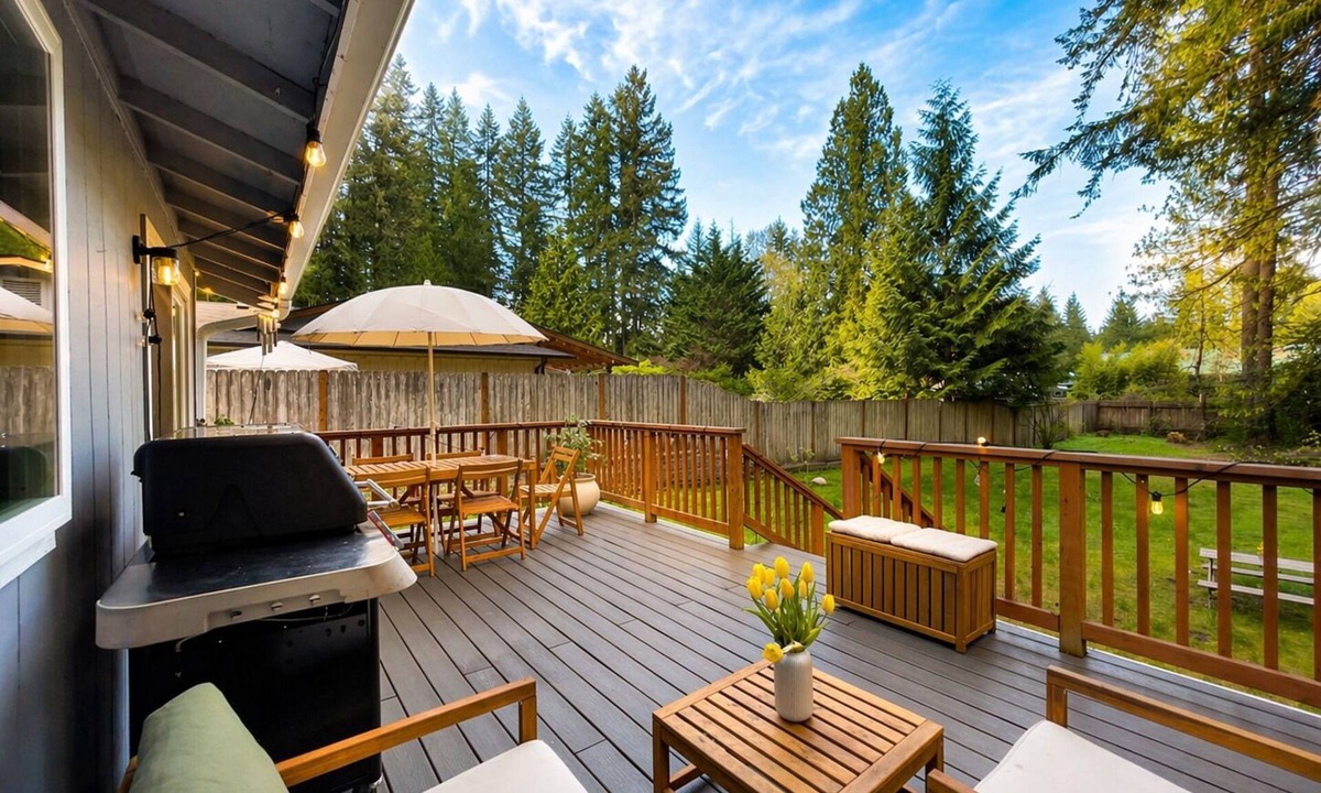 Lake Marcel-Stillwater House | Serene Lake Home w/Canoe & Big Forested Yard