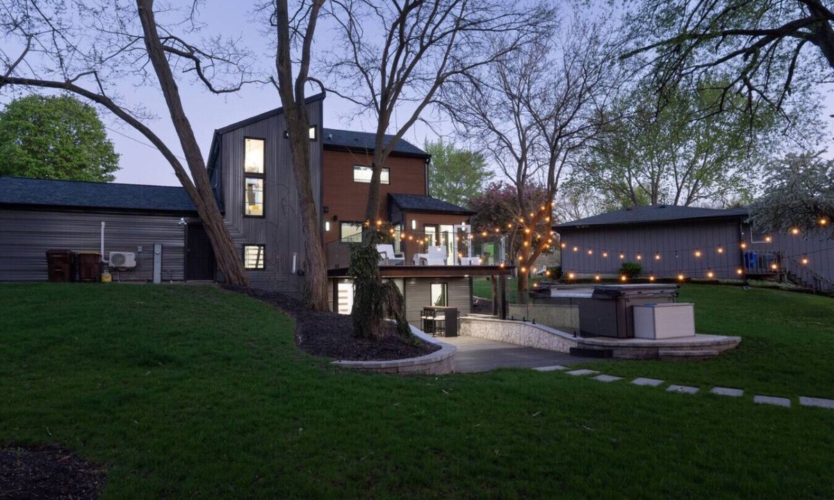 Rockford House | Serene Oasis Near Rock River | MGM Collection