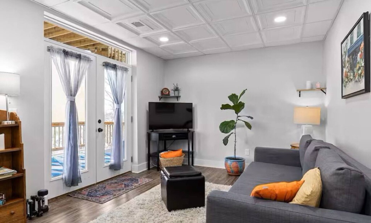 East Brainerd Apartment | Serene Private Apartment w/Views & Terrace