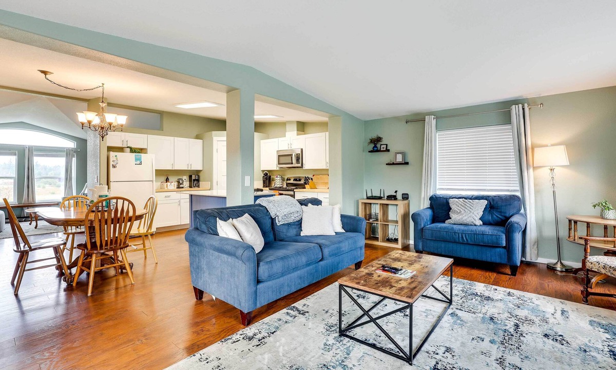 Sequim House | Serene Sequim Retreat w/Deck: Pets Welcome!