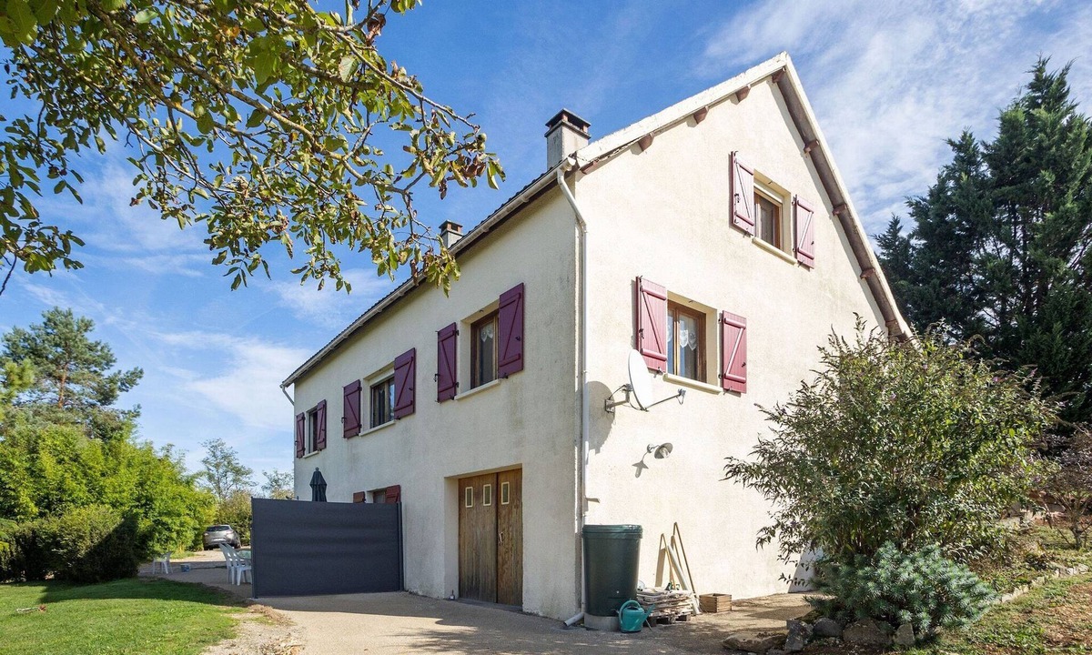 Thedirac Apartment | Serene Stay in Thédirac Hills