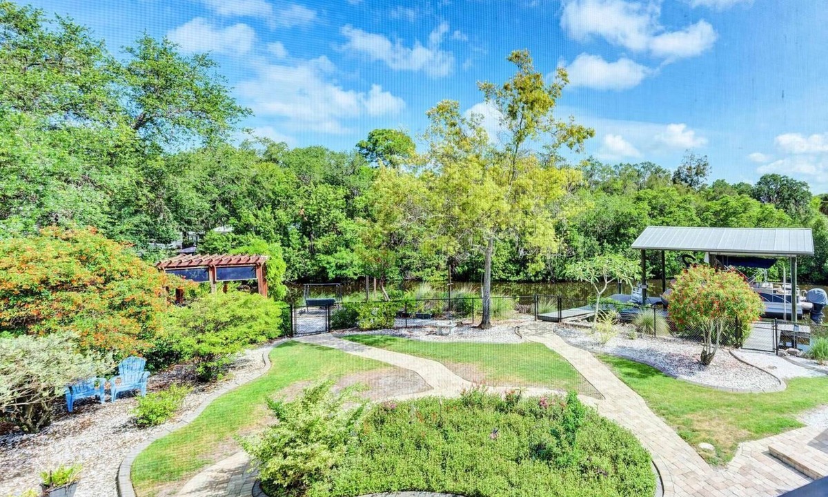 Ruskin House | Serene Waterfront Oasis Kayaks + Dock + Wildlife!