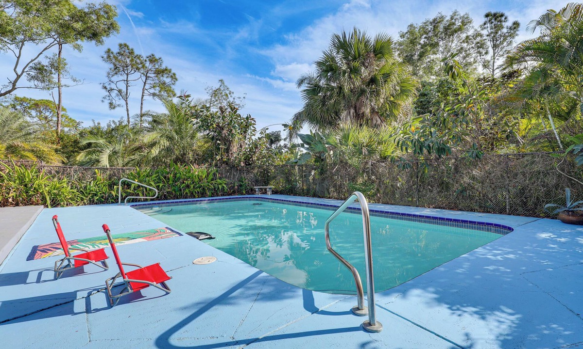 Hunt Club Apartment | Serene West Palm Beach Gem: Outdoor Entertainment!
