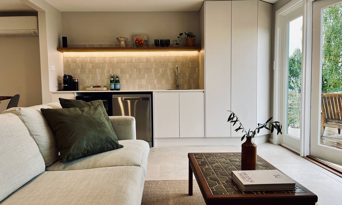 Nashdale Villa | Serene winery escape | Orange