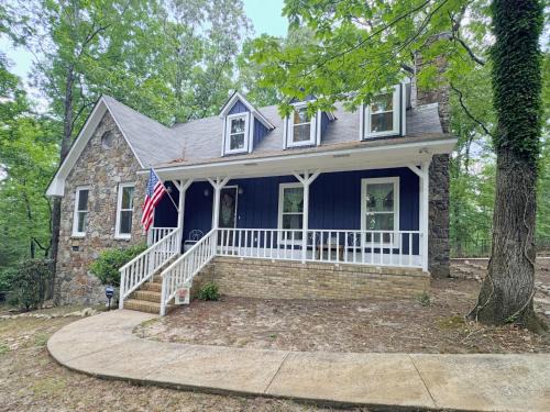 Auburn House | Serenity Cottage