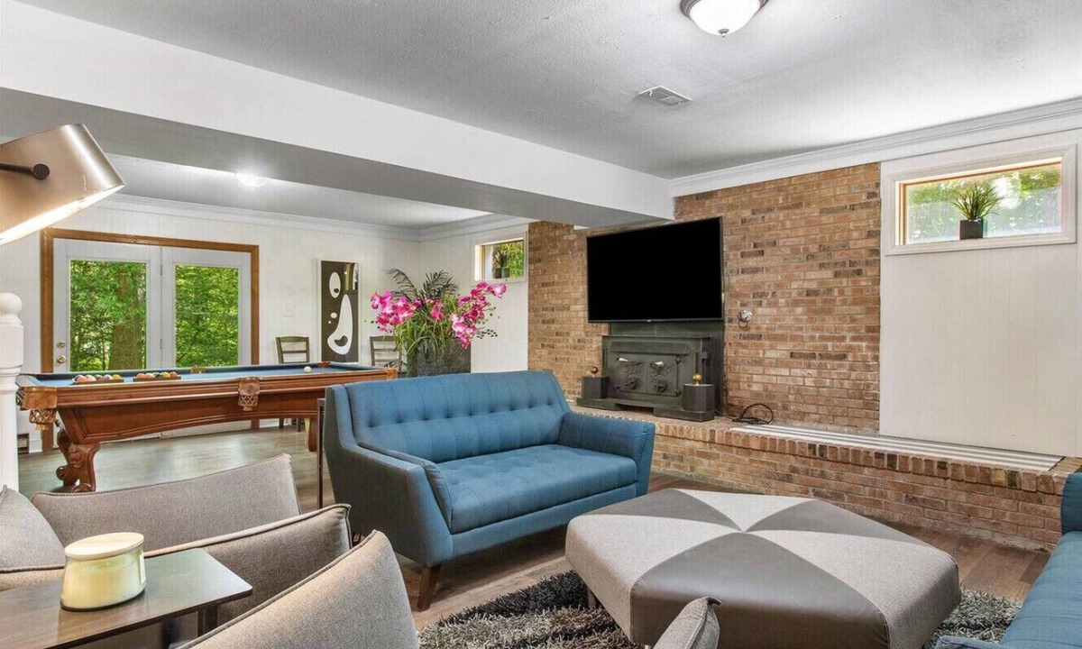 North Chesterfield House | Serenity in the Suburbs: Your Gorgeous RVA Getaway