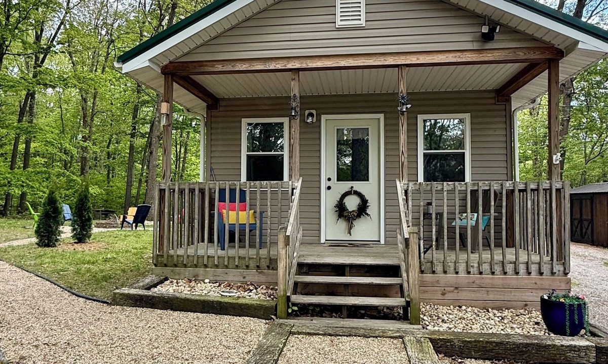 West Union House | “Serenity Now” a 2BR country home in the heart of Amish Country