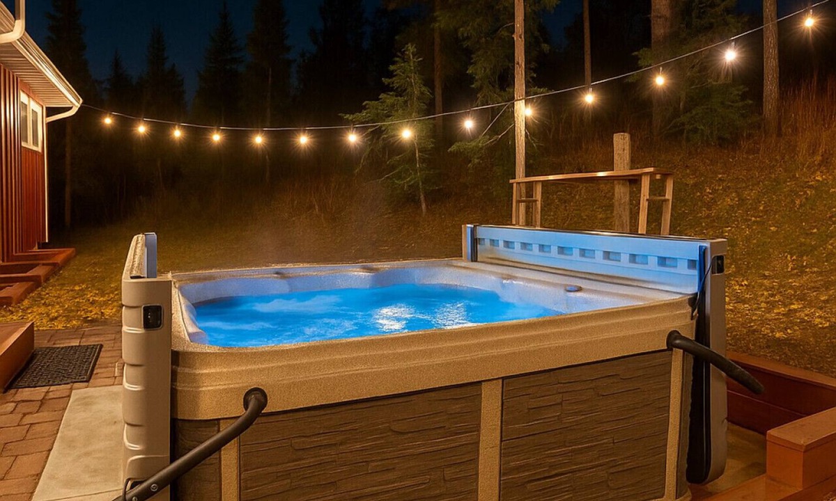 Cascade-Chipita Park House | Serenity Pines Hideaway w/HotTub
