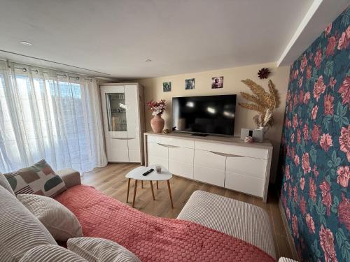 Naintre House | Serenity's Home