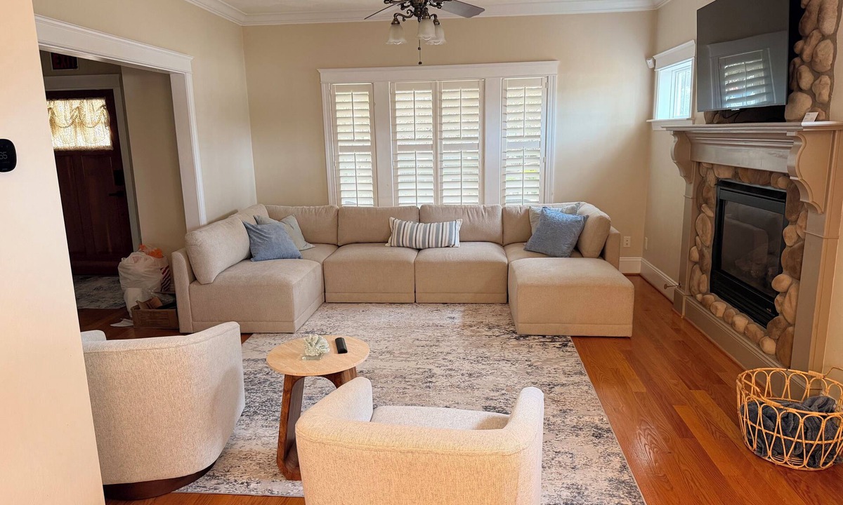 East Ocean View House | Serenity Stay - Private Home Near Beach!