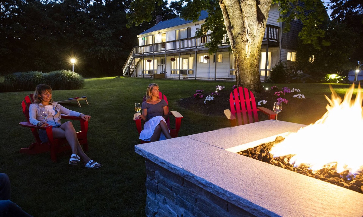 East Dennis Hotel | Sesuit Harbor House