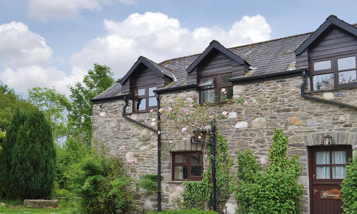 Saint Ann's Chapel Cottage | Set in glorious Devon countryside, just waiting to be explored, and with Cornwall as its neighbour.